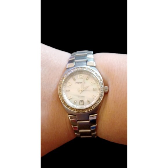 Fossil Silver Tone Stainless Steel Mother Of Pearl Face White Crystal Watch Work
